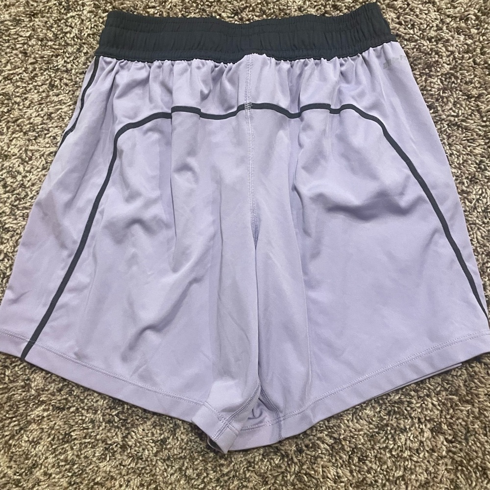 Purple Nike shorts - Picture 3 of 3